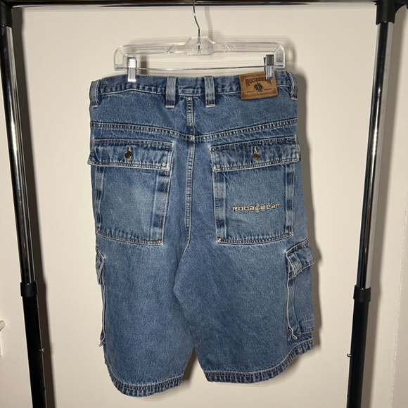 Vintage Y2K Rocawear Heavyweight Cargo Jorts Size 38 - Picture 2 of 6
